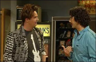 Épisode 11 : Celui qui trahissait le pacte
Qui interprète le rôle de Missy, la jeune femme qui était au cur du pacte entre Chandler et Ross ?