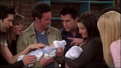 Épisode 17 : Ceux qui s'en allaient (1/2)
Comment s'appellent les jumeaux de Monica et Chandler ?