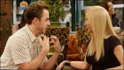 Épisode 2 : Celui qui allait très bien 
Frank vient rendre visite à sa sur Phoebe. Que lui demande-t-il ?