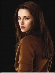 Aprs Edward, qui Bella apprie-t-elle la (le) plus chez les Cullen ?