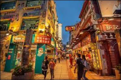 Ville : Quel genre de grand tournoi organise chaque année Macao ?