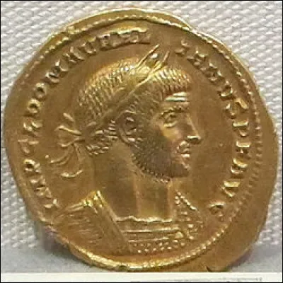 Il règne de 270 à 275 ; il réunifie lEmpire menacé et le consolide face aux Barbares.