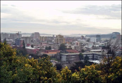 Concepción et Valparaiso sont les plus importantes villes du pays après la capitale :