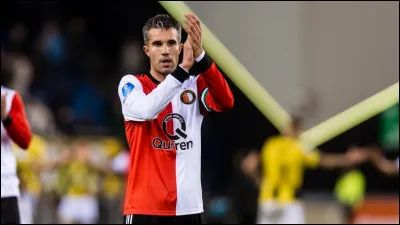 Dans quel club joue-t-il les derniers matchs de sa carri&egrave;re de footballeur ?