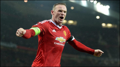 Dans quel club anglais Wayne Rooney débute-t-il sa carrière ?