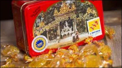 La bergamote de Nancy possède le label IGP. Mais pour obtenir ce label, sa composition ne doit comportée que des bergamotes venues de ...