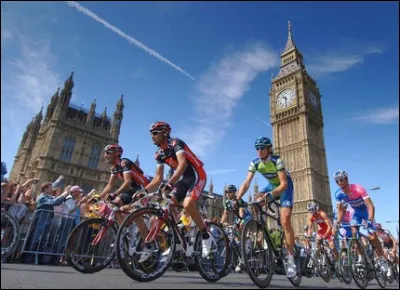 Le Tour de France cycliste est parti de Londres en quelle année ?