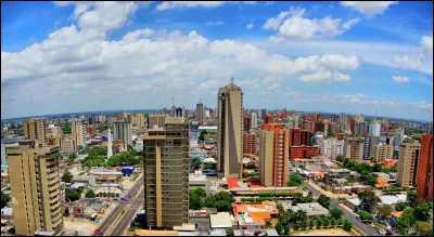 Maracaibo est, avec 1,5 million d'habitants, la deuxième ville du pays :