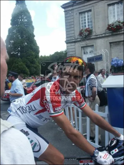 Pour quelle &eacute;quipe a-t-il couru entre 1997 et 1998 ?