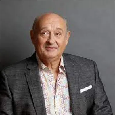 Comment s'appelle ce chanteur français ?