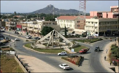 Dodoma est devenue en 1996 la capitale, avec le transfert de l'Assembl&eacute;e nationale : de quel pays s'agit-il ?