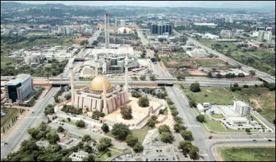 De quel pays Abuja est-elle la capitale depuis 1991 ?