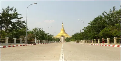 Naypyidaw est, depuis novembre 2005, la capitale de la Birmanie : quelle ville l'&eacute;tait auparavant ?