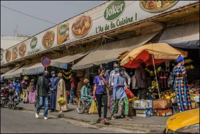 Il ne compte que 16 millions habitants mais une densité relativement élevée de 82 habitants/km².
