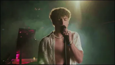 Benson Boone - "In the Stars " : "I'm still holding on to everything that's...