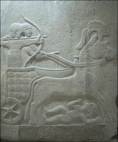 Cette ville des empires Mitanni et Hittite, aujourd'hui située à la frontière de la Turquie et de la Syrie, commandait le principal point de traversée de lEuphrate.