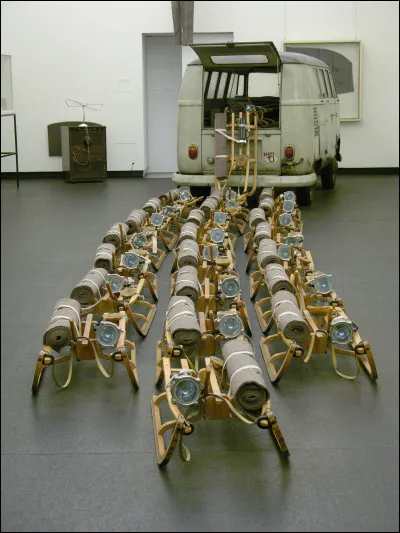 Qui est cet artiste allemand disparu, dont une partie de l'uvre est influencée par les secours ?