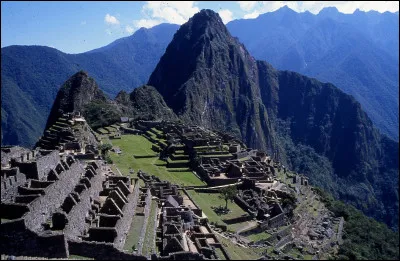 Dans ma question précédente, j'écris à l'imparfait. Pour quelle raison ?