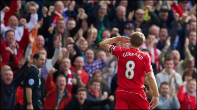 Quel est le trophée que Steven Gerard n'a jamais remporté avec Liverpool ?