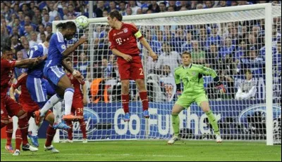 En finale de la Ligue des champions en 2012, Didier Drogba marque d'une tête mémorable permettant à Chelsea d'égaliser 1-1 à la 88ème minute. Par la suite Chelsea s'imposera au tir au but avec Drogba comme dernier tireur. Quelle était l'équipe adverse lors de cette finale ?