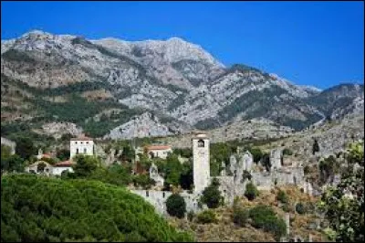 C'est le moins peuplé des cinq, avec 600 000 habitants et une faible densité de 44 habitants au km² :