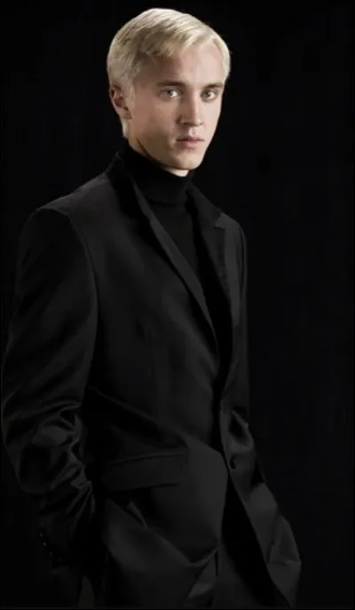 Quelle tâche Lord Voldemort a-t-il confiée à Drago Malefoy ?