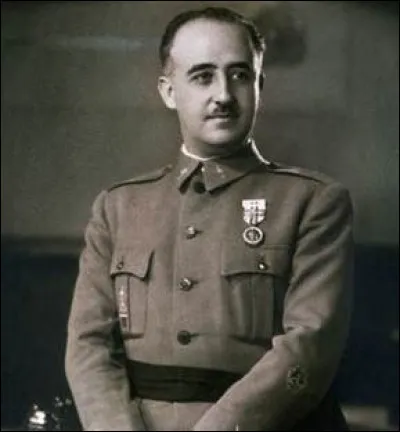 Quel était le surnom du dictateur Franco ?