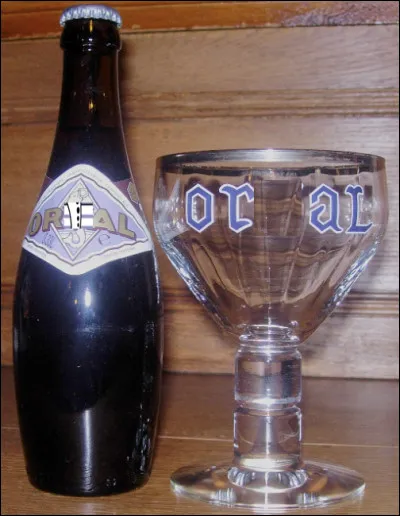 Quelle est cette marque de bière en O à fermentation haute , brassée à l'abbaye belge des trappistes dans la commune éponyme ?