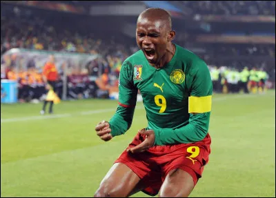 Combien de CAN (Coupe d'Afrique des Nations) remporte-t-il avec le Cameroun ?