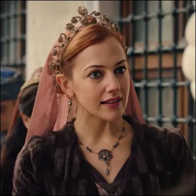 Dans la s&eacute;rie "Muhteşem Y&uuml;zyıl" quelle actrice joue son r&ocirc;le ?