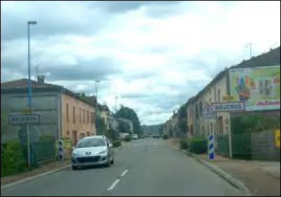 Commune occitane, dans l'aire d'attraction Appaméenne, Rieucros se situe dans le département ...