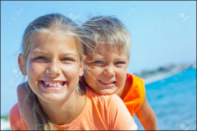 Lesquelles de ces personnes sont frère et sœur ?