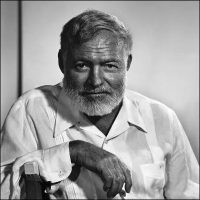 Dans quel roman Ernest Hemingway met-il en sc&egrave;ne un professeur d�universit&eacute; qui rejoint les forces oppos&eacute;es aux franquistes pendant la guerre civile espagnole ?