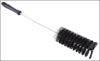 Quel est cet instrument en E, une brosse cylindrique à manche pour le nettoyage des bouteilles ?