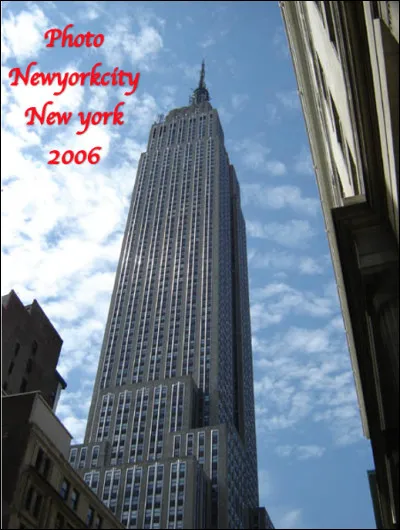 Quel est ce bâtiment en E, un gratte-ciel de 381 mètres, inauguré en 1931 à New York, considéré comme l'une des 7 merveilles du monde moderne ?