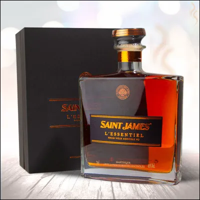 Sur quelle île antillaise française se trouve la seule distillerie de rhum Saint-James ?