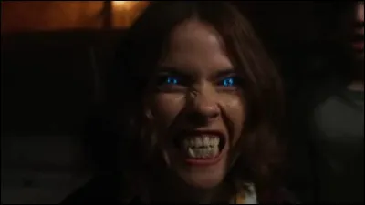 Malia s'est mise en couple avec...