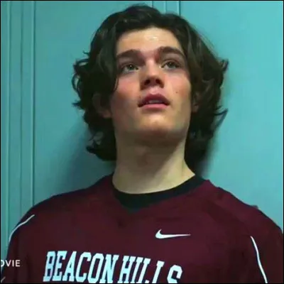 Derek a eu un fils ; comment s'appelle-t-il ?