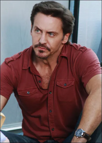 Comment s'appelle-t-il ?