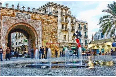 Vrai ou faux : Tunis est une ville tunisienne.
