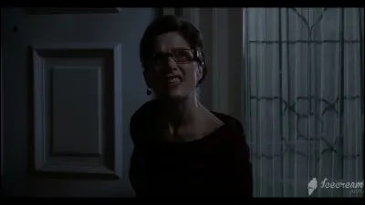 Comment meurt Sylvia, une ex conquête d'Adam Mayfair ?