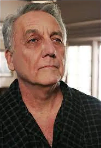 Qui débranche le respirateur de Noah Taylor ?