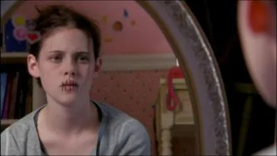 Dans quel rle Kristen est victime d'un viol ?