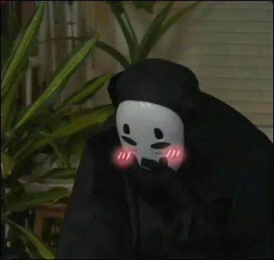 Je t'ai feinté, ce n'était pas la dernière question. La plupart du temps, est-ce que tu es gêné de parler en public ?