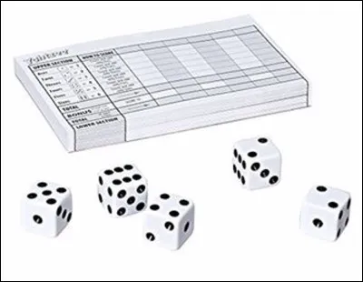 Quel est ce jeu en Y qui consiste à enchainer des combinaisons à l'aide de 5 dés pour remporter le maximum de points ?