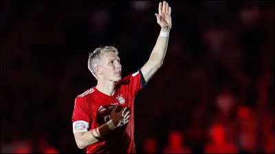 Dans quel club termine-t-il sa carrière ?