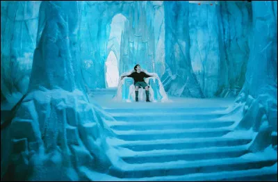 Qui est sur le trône ?