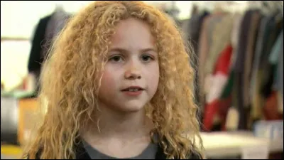 Comment s'appelle cette petite fille ?