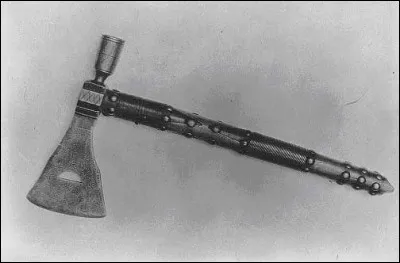 Savez-vous comment se nomme cette sorte de hache ?