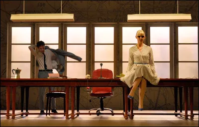 À quel dramaturge doit-on la pièce de théâtre "Les Mains sales" ?